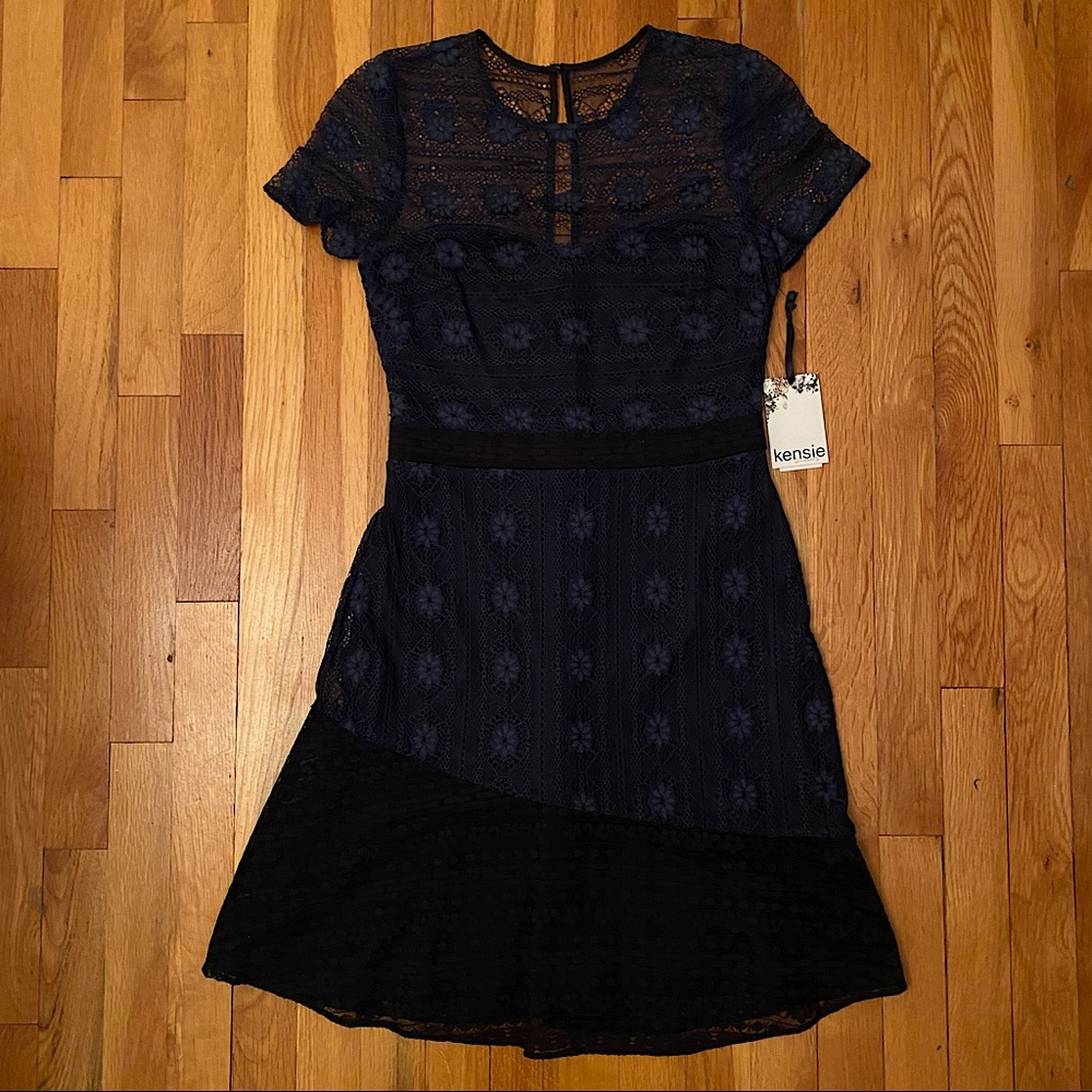 Beautiful dark floral dress perfect to transition from summer to fall